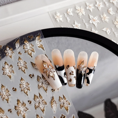 5D Stereoskopische Geprägte Nagelaufkleber Vintage 3D Blume Leopard Design Weiß Braun Retro Blumen DIY Maniküre Aufkleber