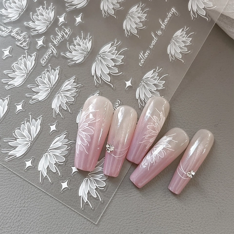 Elegante Weiße Lotus Blumen Nagelkunst Aufkleber Dünn Zäh 3D Relief Blume Selbstklebend Maniküre Dekoration Damen Täglich DIY Nagelbedarf