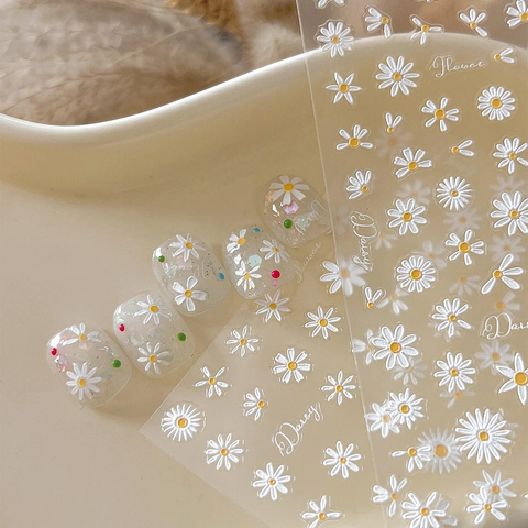 3D Relief Gänseblümchen Nagelaufkleber Weiße Blumen Nagelsticker Selbstklebend Floral Nail Art Dekorationen Für Damen DIY Maniküre