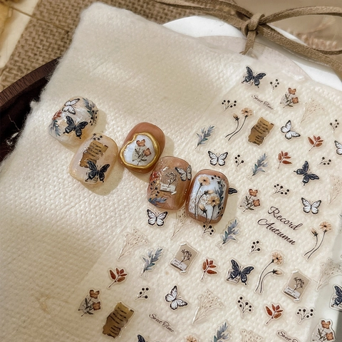 Adesivi per Unghie 5D in Rilievo Vintage Farfalla Fiore Design Autunnale Decalcomanie per Manicure Fai da Te Decorazione