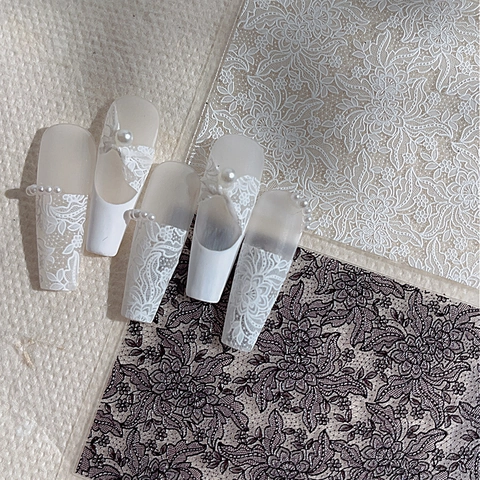 Pegatinas de Uñas con Relieve de Encaje 3D Blanco Negro Floral Autoadhesivas Calcomanías Lujo Boda Elegante DIY Decoración