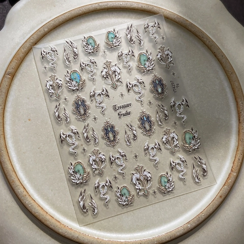Adesivi per Unghie 3D a Rilievo Vintage Gothic Lussuosi Disegni a Croce di Serpente Decorazioni per Unghie Autoadesive per Donna