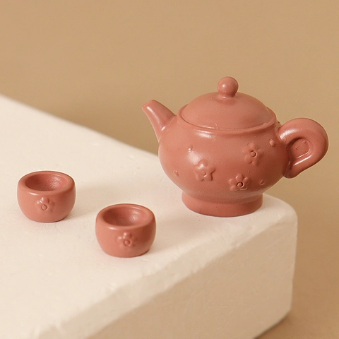 Miniature Dollhouse Tea Set Resin Purple Clay Style Teapot And Cups Set With Floral Relief For DIY Crafts Desktop Decoration