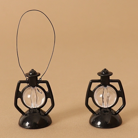 Miniature Retro Kerosene Lamp Lantern Model For Dollhouse DIY Micro Landscape Decoration Vintage Resin Lamp Accessory