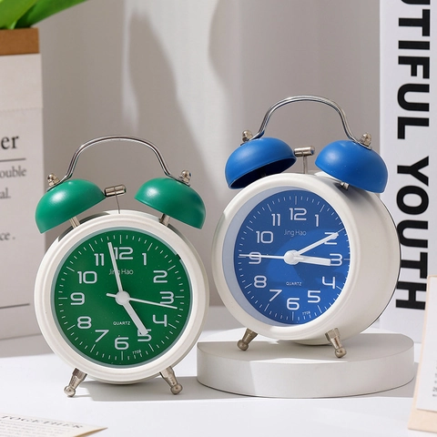 Retro Metal Twin Bell Alarm Clock Super Loud Silent Non-Ticking Analog Table Clock For Students Kids Bedroom Bedside Decor