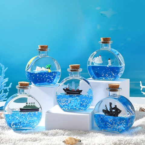 Mondo Oceanico Liquido Galleggiante Barca a Vela Bottiglia Alla Deriva Acrilico Fluido Clessidra Ornamento Per Scrivania Regalo Compleanno Studenti