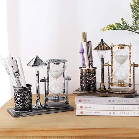 Vintage Retro Hourglass Pencil Holder With LED Street Lamp Eiffel Tower Ferris Wheel Desktop Ornament Office Gift