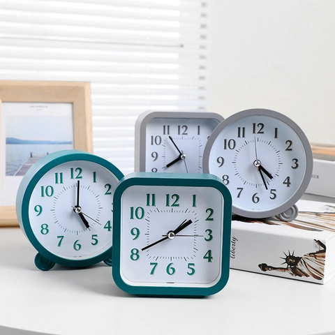 Modern Minimalist Plastic Desktop Alarm Clock Quiet Analog Battery Operated Table Clock For Student Bedroom Home Decor