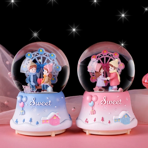 Caja de Música de Bola de Cristal de Pareja Romántica Noria Con Luces LED Nieve Resina Vidrio Decoración para San Valentín Regalo de Cumpleaños