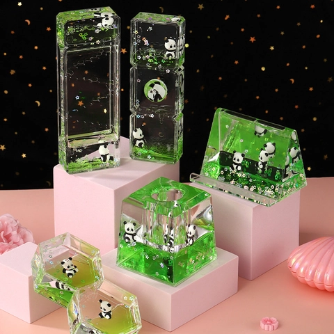 Decorazione da Scrivania Panda in Acrilico con Movimento Liquido Bubbler Sabbie Mobili Figurina Galleggiante Antistress Arredo Casa Ufficio Regalo