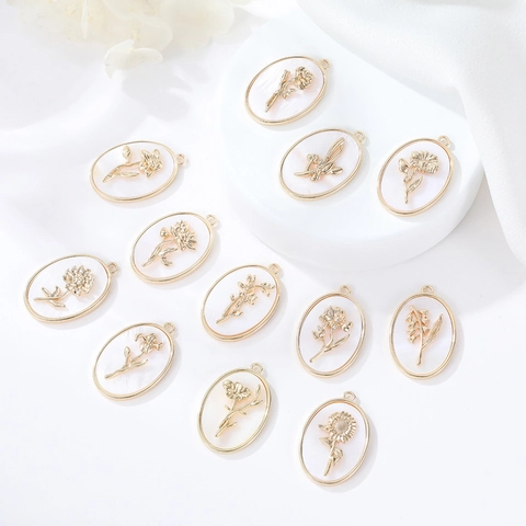 Ciondolo a Forma di Fiore di Nascita in Madreperla Bianca Ovale in Rame Placcato Oro 14K per Creazione di Collane e Braccialetti Fai da Te Ciondolo Vintage