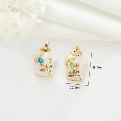 New Chinese Style Cheongsam Pendant For Women Accessory With Copper Base Imitation Jade Zirconia Floral Decorative Jewelry