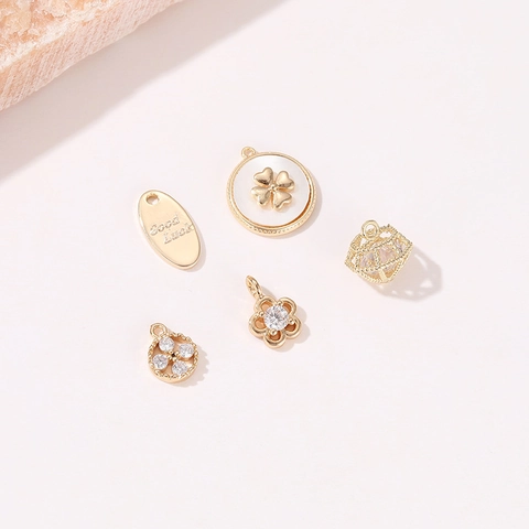 DIY Schmuckherstellung 14K Vergoldetes Kupfer Blume Kleeblatt Glück Anhänger Für Halskette Armband Strass Eingelegt Charms
