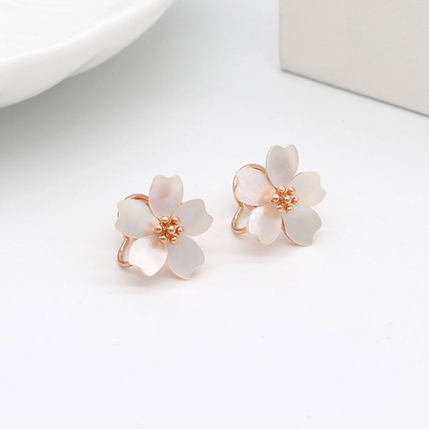 Luxury Copper 14K Gold Plated Painless Spiral Ear Clips Heart Cherry Blossom Zirconia Non Pierced Earrings For Women Jewelry