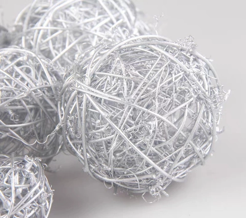 Sfere di Rattan Intrecciate Argento Ornamenti a Vite Sferici Decorativi Per Decorazione Domestica Festa Matrimonio Natale