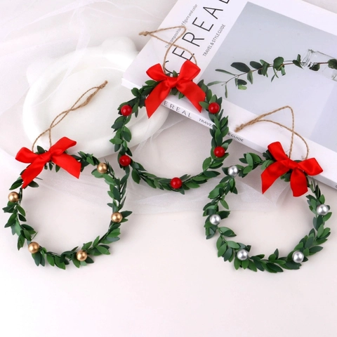 Mini Coronas de Navidad de Plástico Con Hojas Verdes Lazo de Satén Rojo Bayas para Decoración de Árbol de Navidad Hogar