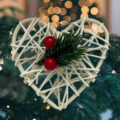 Rustico Natale Rattan Intrecciato Stella Cuore Pendente Con Aghi Di Pino Artificiali Bacche Rosse Decorazione Vacanze
