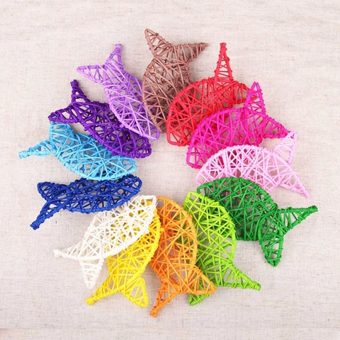 Decorazione Sospesa a Forma di Pesce in Rattan Intrecciato Colorato Fatto a Mano per Casa Asilo Giocattolo per Animali Stile Rustico