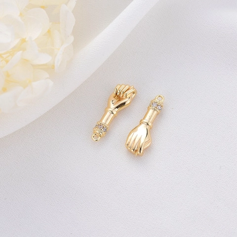 Ciondolo in Rame Placcato Oro 14K Gesto della Mano OK Pugno Malocchio Charm con Strass Incastonati per Collana Bracciale DIY Gioielli Donna Regalo
