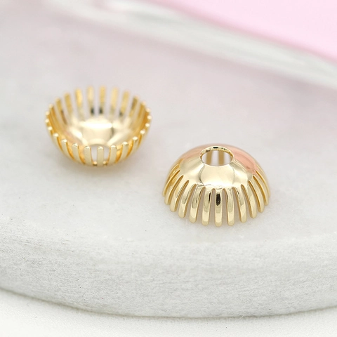 Ciondolo Copriperla a Forma di Fiore Liscio in Rame Puro Placcato Oro 24K Stile Coreano per Creazione Gioielli Fai da Te