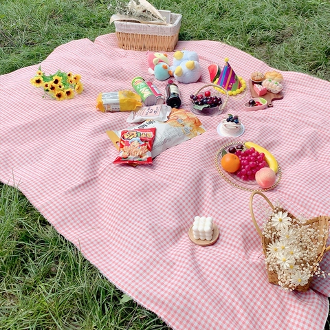 Portable Checkered Picnic Blanket For Outdoor Camping Moisture Proof Foldable Gingham Tablecloth For Lawn Travel Beach Park