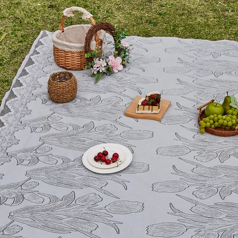 Outdoor Picknickmatte Polyester Elegante Tulpen Jacquard Campingdecke Mit Spitzenborte Tragbare Wasserdichte Rasenmatte Für Reisen Strand