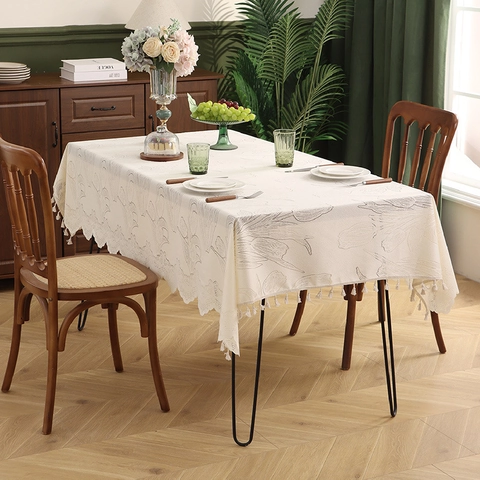 Nappe en Dentelle Vintage Style Ins Minimaliste Moderne Avec Broderie de Tulipes Et Bords à Glands Pour Décor de Cuisine