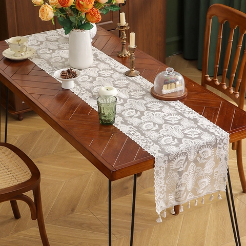Chemin de Table en Dentelle Rétro Américain Ajouré Avec Glands Nappe Blanche Florale au Crochet pour Table à Manger