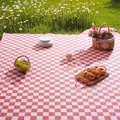 Portable Waterproof Outdoor Picnic Mat American Style Checkerboard Plaid Moisture Proof Camping Blanket Rug For Park Beach