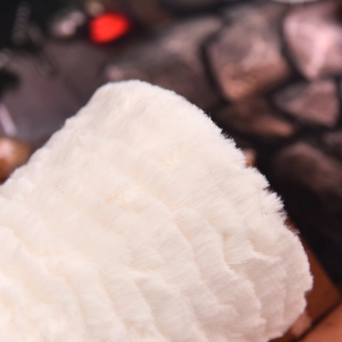Weißer Plüsch Schneeflocke Weihnachtsbaum Schreibtisch Ornament Für Home Holiday Dekoration Modern Faux Fur Kegel Dekor