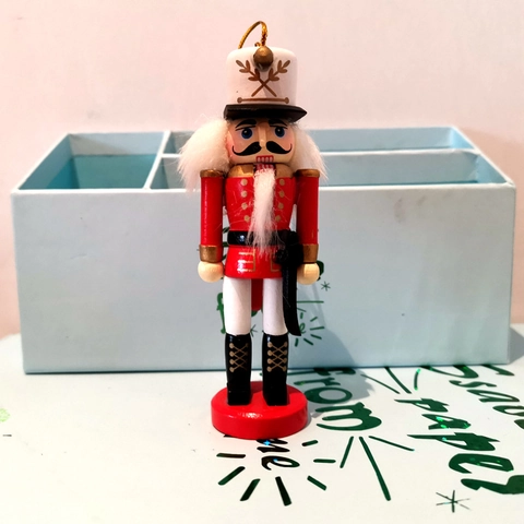 Traditional Hand Painted Wooden Christmas Nutcracker Soldier Ornament For Holiday Home Desk Decor Vintage Wooden Craft Gift