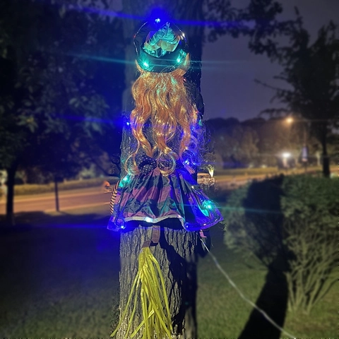 Bruja Chocando Decoración Exterior Halloween Bruja Brillante LED para Árbol Jardín Porche Bruja Rayas Púrpura Con Escoba Artículos Fiesta