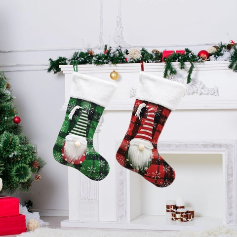 Großer Weihnachtsstrumpf Mit 3D Gesichtsloser Zwerg Karo Muster Schneeflocke Druck Aufhängbare Geschenktüte Für Zuhause Deko