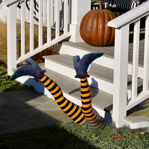 Gambe di Strega di Halloween Picchetti da Giardino Piedi di Strega Malvagia a Righe Decorazioni per Prato Esterno Oggetti di Scena