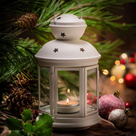 Europäischer Hohler Eisen Stern Kerzenhalter Laterne Retro Winddichte Lampe Für Weihnachten Home Dekor Anhänger Geschenk