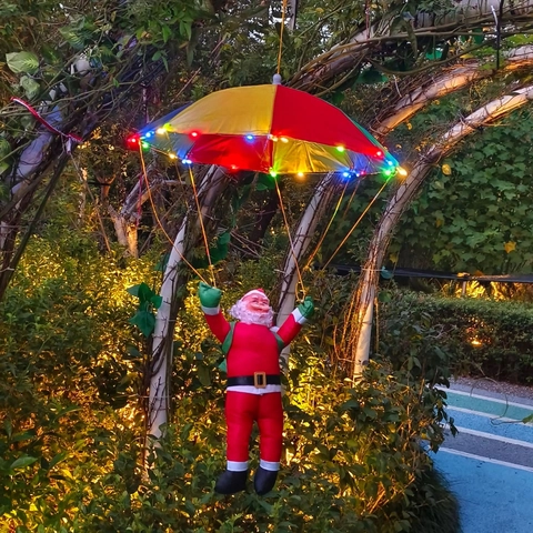 Babbo Natale con Paracadute Luminoso LED Decorazione da Appendere Colorata Ornamento Natalizio per Feste All'aperto