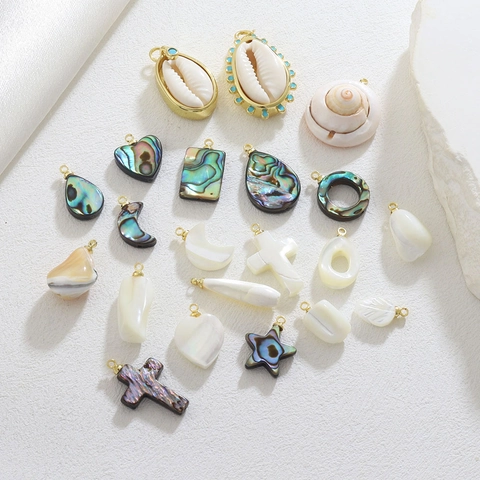 Pendentifs en Cuivre et Coquille d'Abalone Naturelle Nacre pour Création de Bijoux DIY Breloques Forme de Croix Lune Cœur pour Collier Bracelet