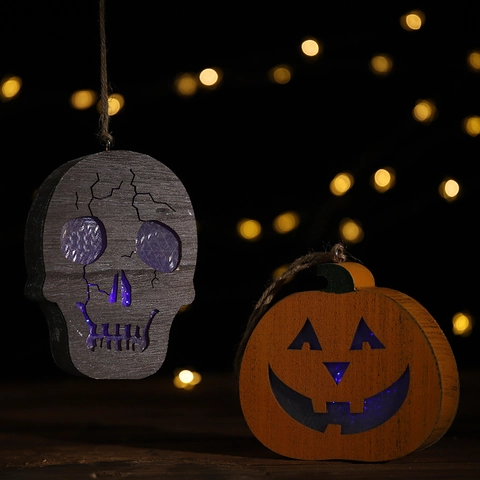 Halloween Wood LED Light Pumpkin Skull Hanging Ornament For Festive Party Indoor Home Decoration Spooky Atmosphere Accessory