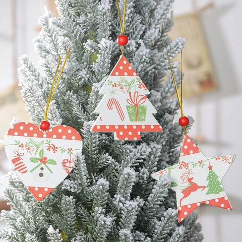 Kerst Houten Hangende Ornamenten Bedrukte Boom Ster Hart Vorm Decoratieve Hangers Met Rode Kralen Voor Huisdecoratie