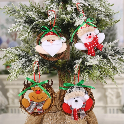 Weihnachtspuppe Rebenkranz Hängende Dekorationen Mini Weihnachtsmann Schneemann Rentier Bär Karo Schleife Plüsch Ornament Für Xmas Baum Party Haus