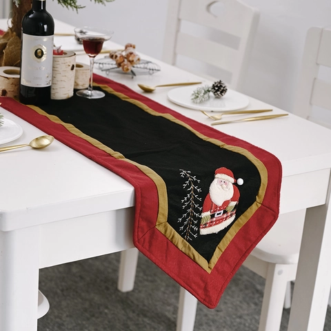 Kersttafelloper Kerstman Sneeuwpop Borduurwerk Rood Zwart Goud Splicing Vakantie Eettafel Decoratie Stoffen Mat
