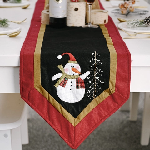 Kersttafelloper Kerstman Sneeuwpop Borduurwerk Rood Zwart Goud Splicing Vakantie Eettafel Decoratie Stoffen Mat