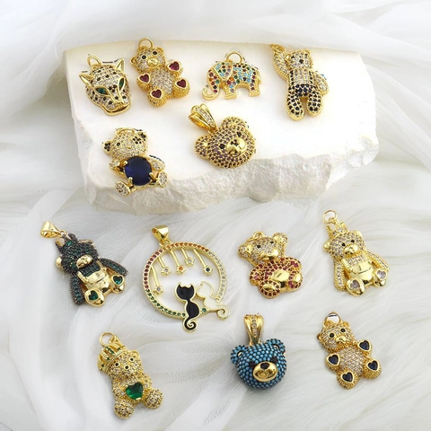 Fashion Copper Gold Plated Animal Pendant Bear Leopard Elephant Cat Shape Jewelry Rhinestone Inlaid Accessory Women Gift