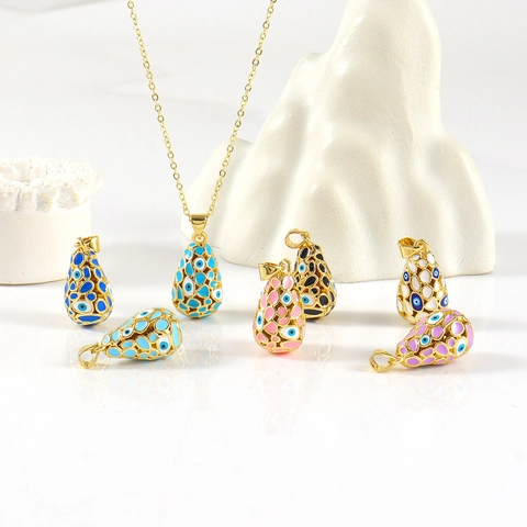 Collier Pendentif Mauvais Œil en Cuivre Plaqué Or 18K pour Femme Rétro Goutte Ajourée Zirconia Émail Œuf de Pâques Bijoux
