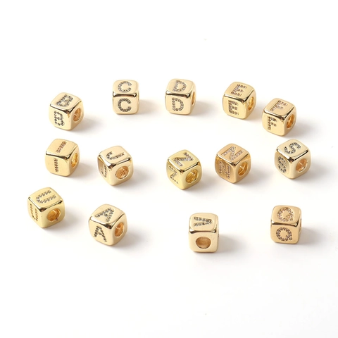Hip-Hop-Zirkonia-Buchstaben-Würfelperlen DIY-Schmuckzubehör Kupfer Vergoldete Englische Alphabet-Charms Für Die Herstellung Von Armbändern