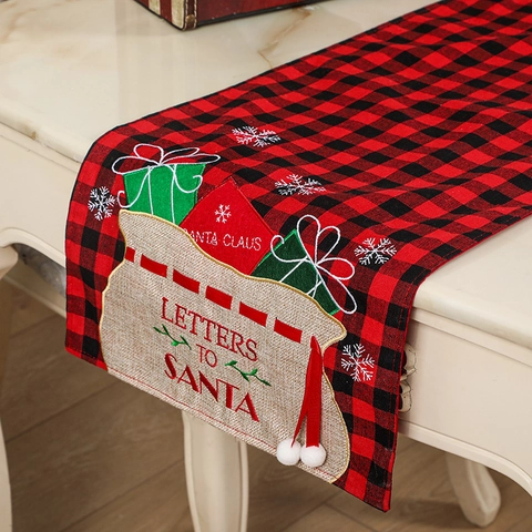 Xmas Buffalo Plaid Table Runner With Applique Embroidery Holiday Pockets Red Black White Checked Tablecloth Dining Decor