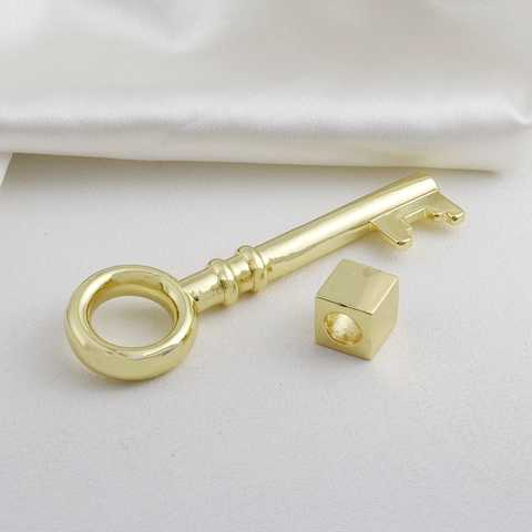 Copper Oversized Key Pendant And Geometric Cube Metal Bead Gold Plated Jewelry Making Components For DIY Fashion Necklaces
