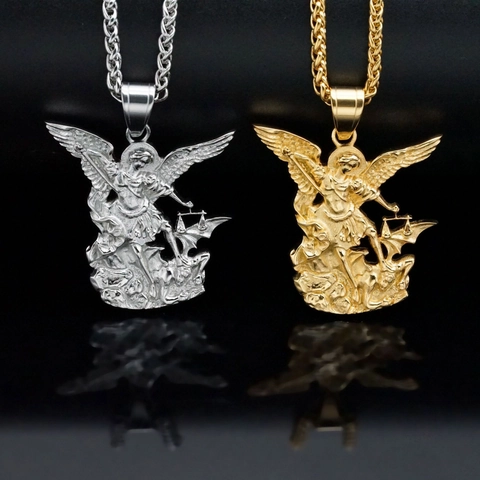 Colgante de Arcángel Miguel Con Balanza en Acero Inoxidable Collar Hip Hop Alas Joyería Religiosa Regalo Para Hombres Mujeres