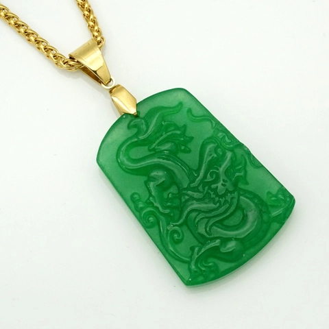 Ciondolo in Giada Intagliato a Drago in Nuovo Stile Cinese Ciondolo in Calcedonio Verde Rettangolare Vintage per Gioielli Unisex