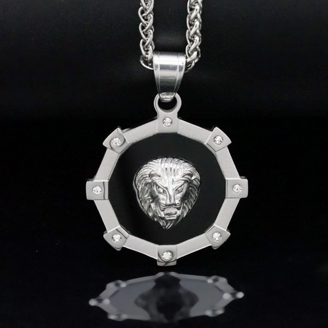 Hip Hop Stainless Steel Lion Head Pendant Necklace For Men Women Frosted Polished Rhinestone Gear Shape Jewelry Gift